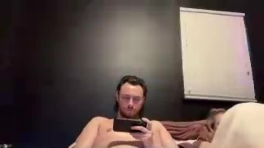 hungandcloudy Chaturbate | xxx cam show 2026-10-29 14:53